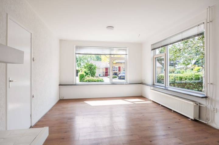 Foto 18 van Julianalaan 4