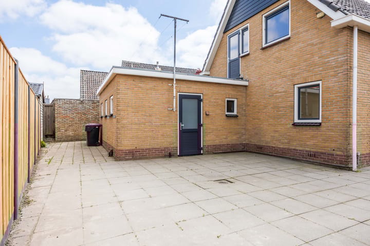 Foto 30 van Julianalaan 4