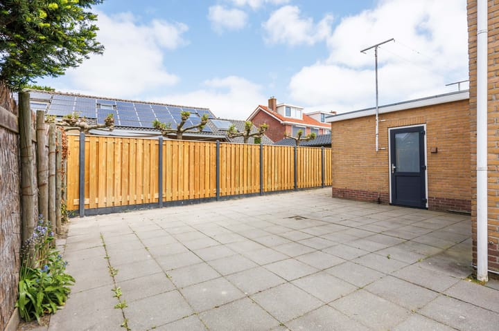 Foto 32 van Julianalaan 4