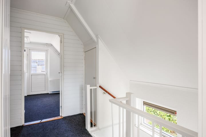 Foto 35 van Julianalaan 4