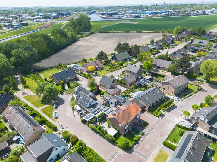 Foto 50 van Julianalaan 4