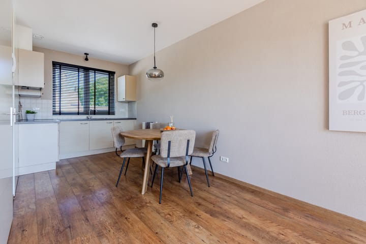 Foto 2 van Julianastraat 34-C