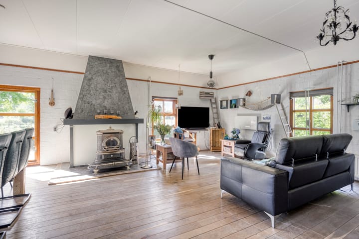 Photo 2 of De Pol 27