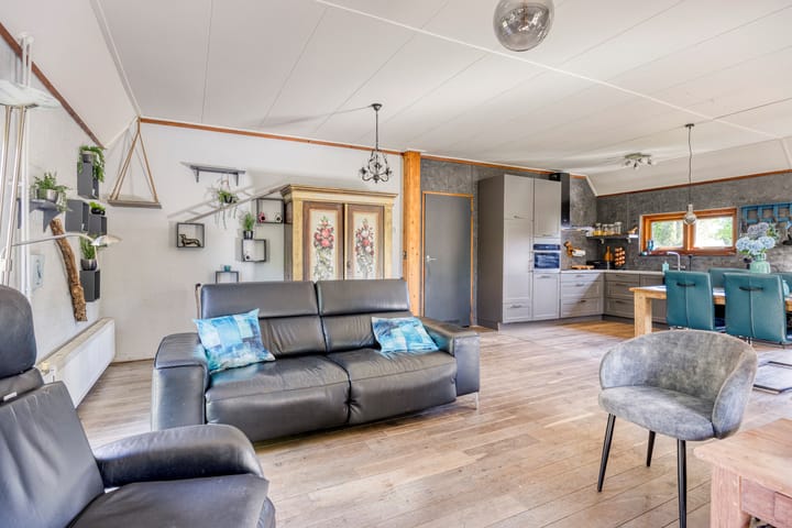 Photo 4 of De Pol 27