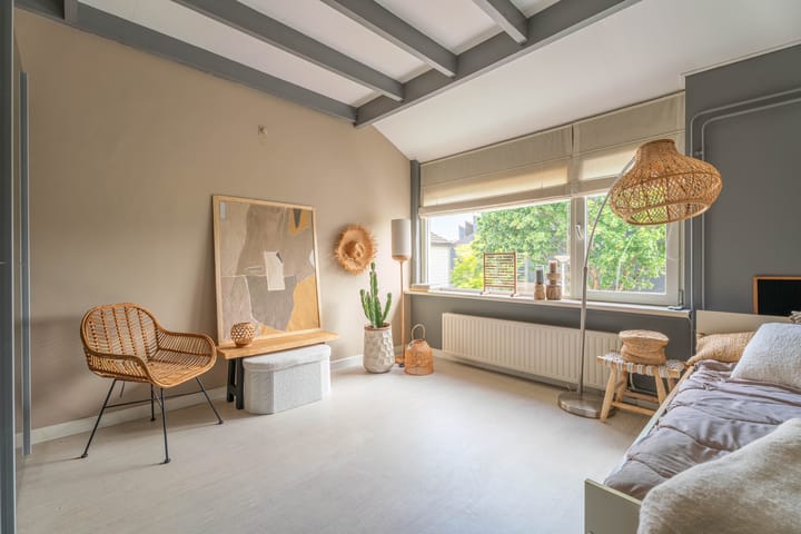 Foto 15 van Esdoornlaan 45