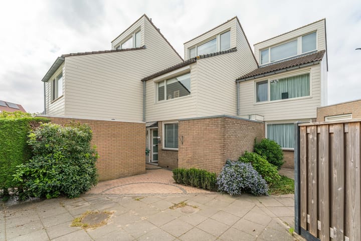 Foto 26 van Esdoornlaan 45