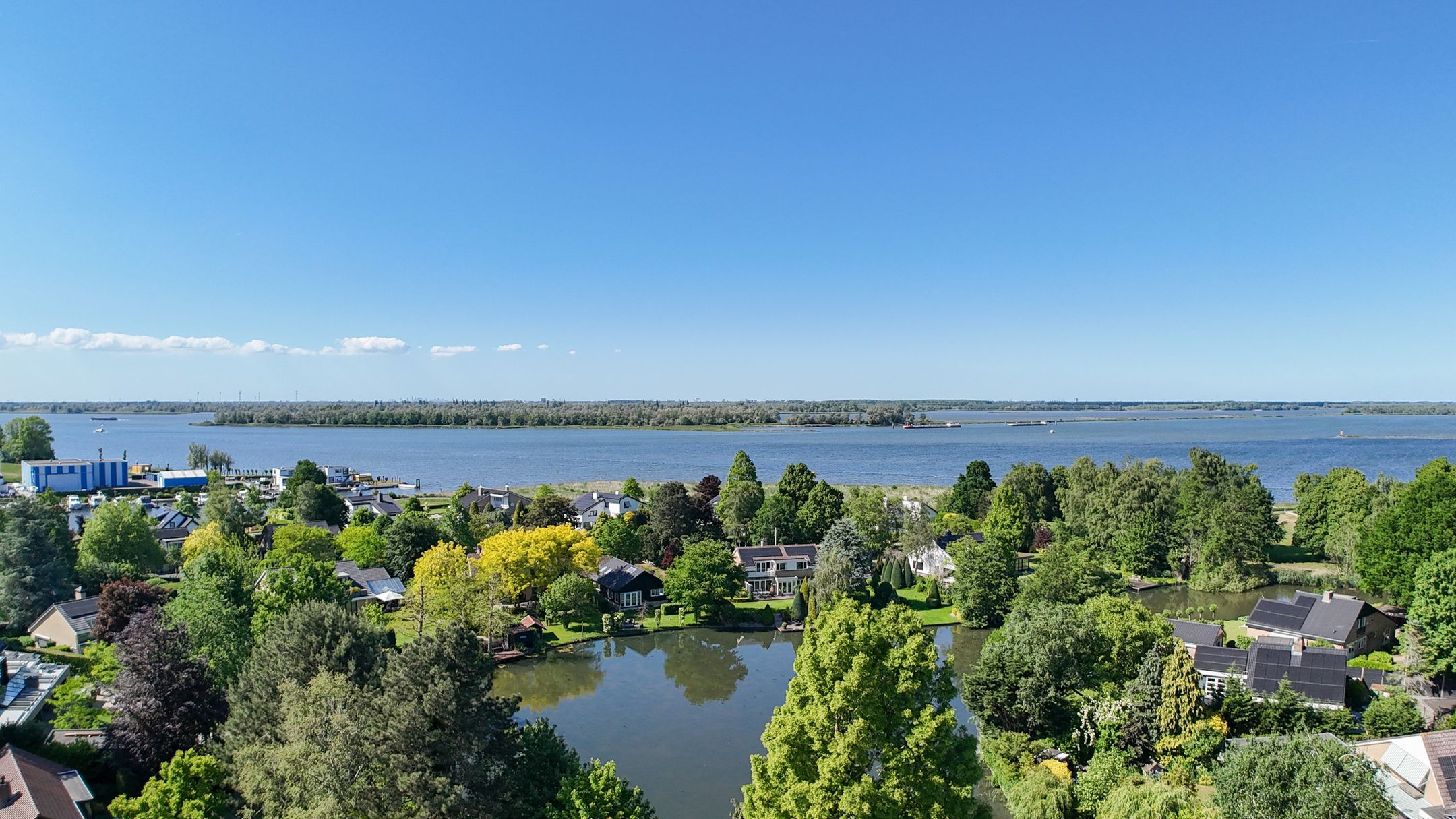 Foto 45 van Ameroever 42