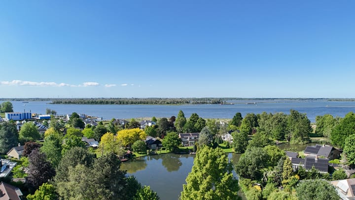 Foto 45 van Ameroever 42