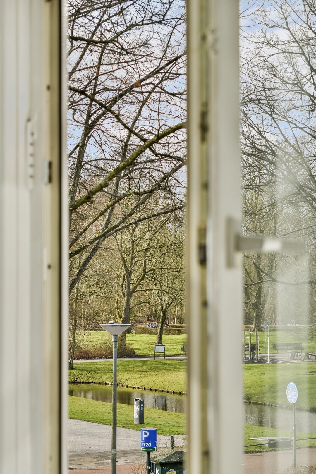 Foto 16 van Vroesenlaan 33-B