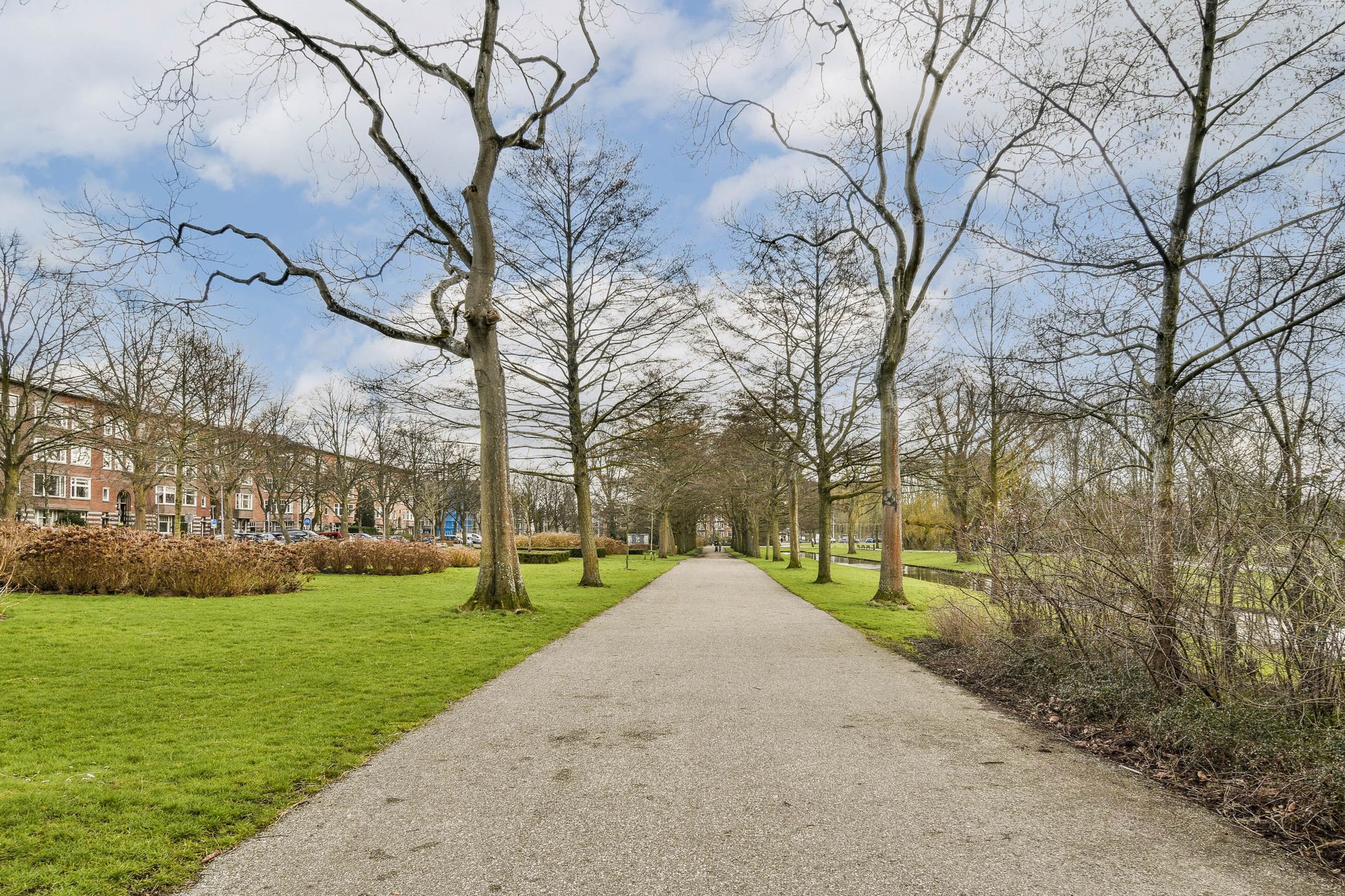 Foto 27 van Vroesenlaan 33-B