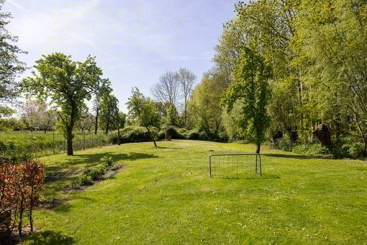 Foto 38 van Waalseweg 49