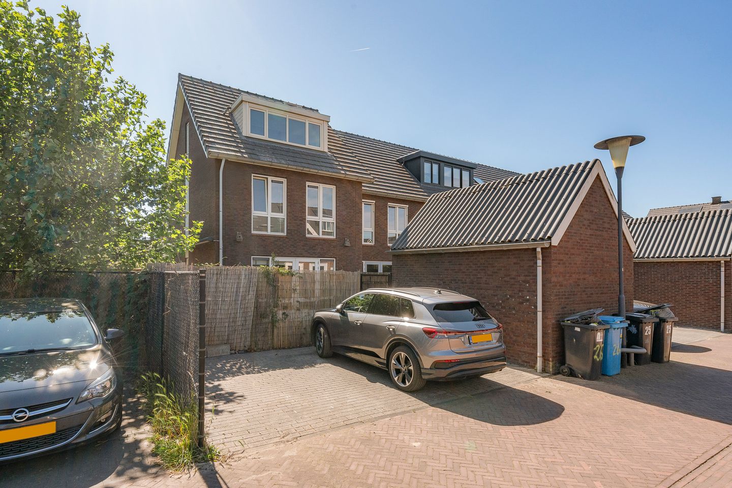 Photo 49 of Constantijnstraat 26