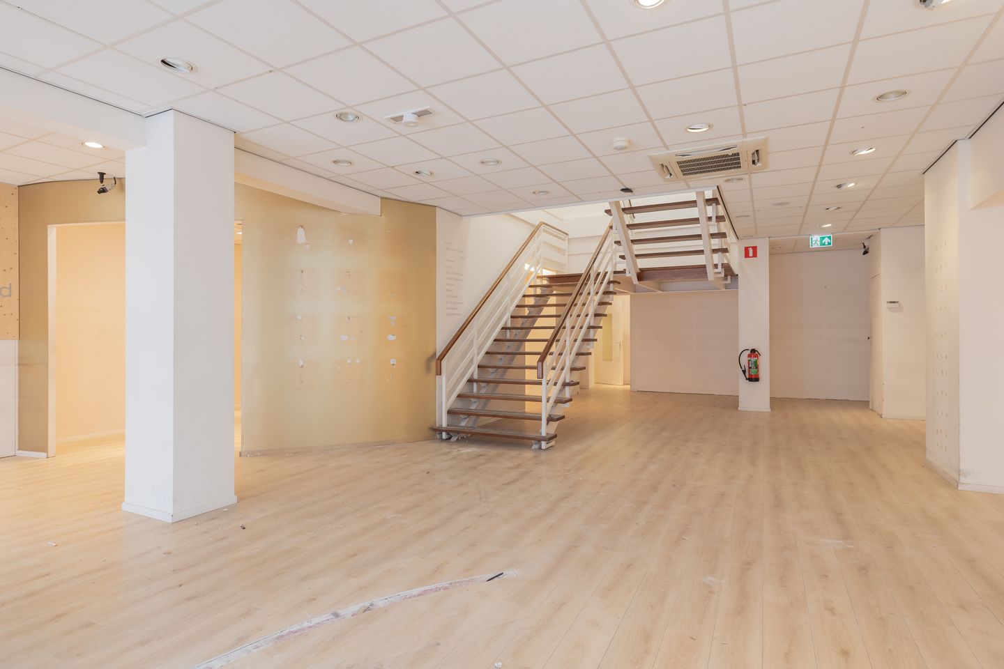 Bekijk foto 3 van Haarlemmerstraat 5-7