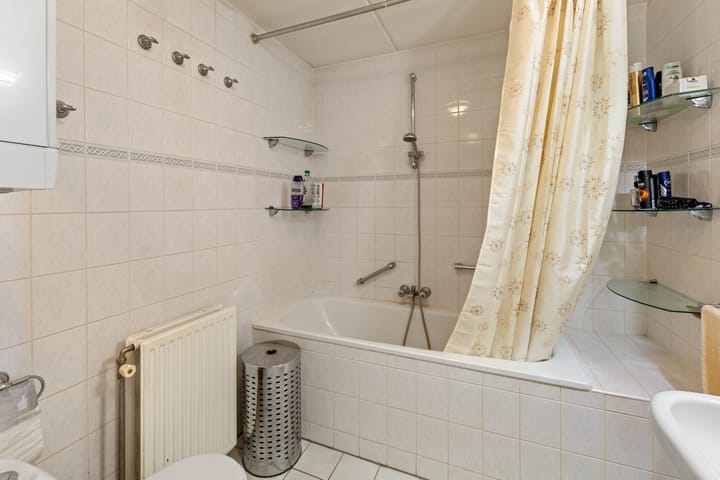 Foto 14 van Van Leeuwenhoeklaan 114