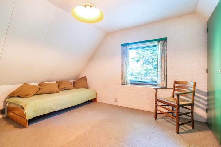 Foto 22 van Van der Waalsweg 2