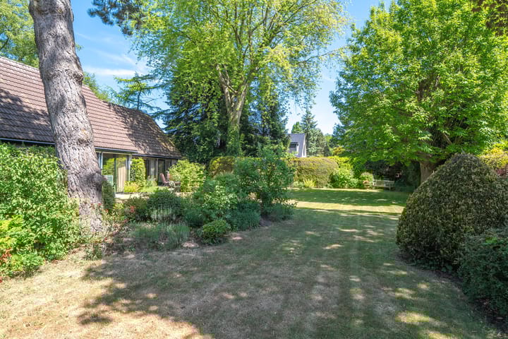 Foto 24 van Van der Waalsweg 2