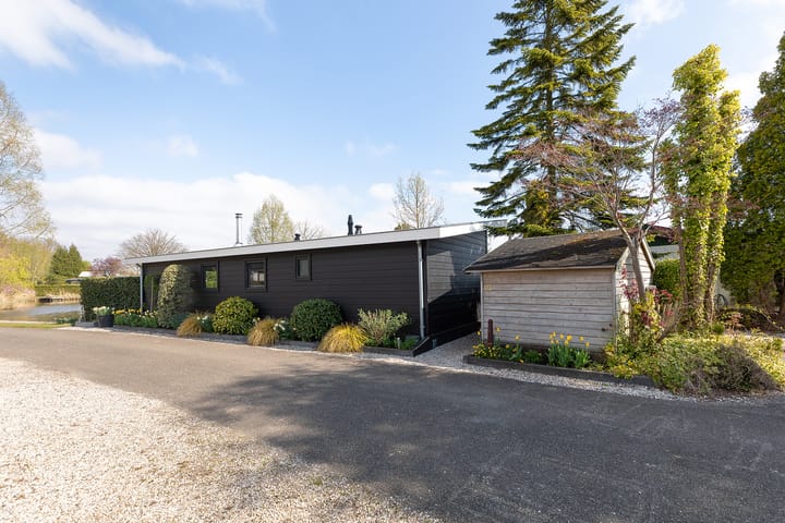 Foto 2 van Nieuw-Loosdrechtsedijk 217-C115