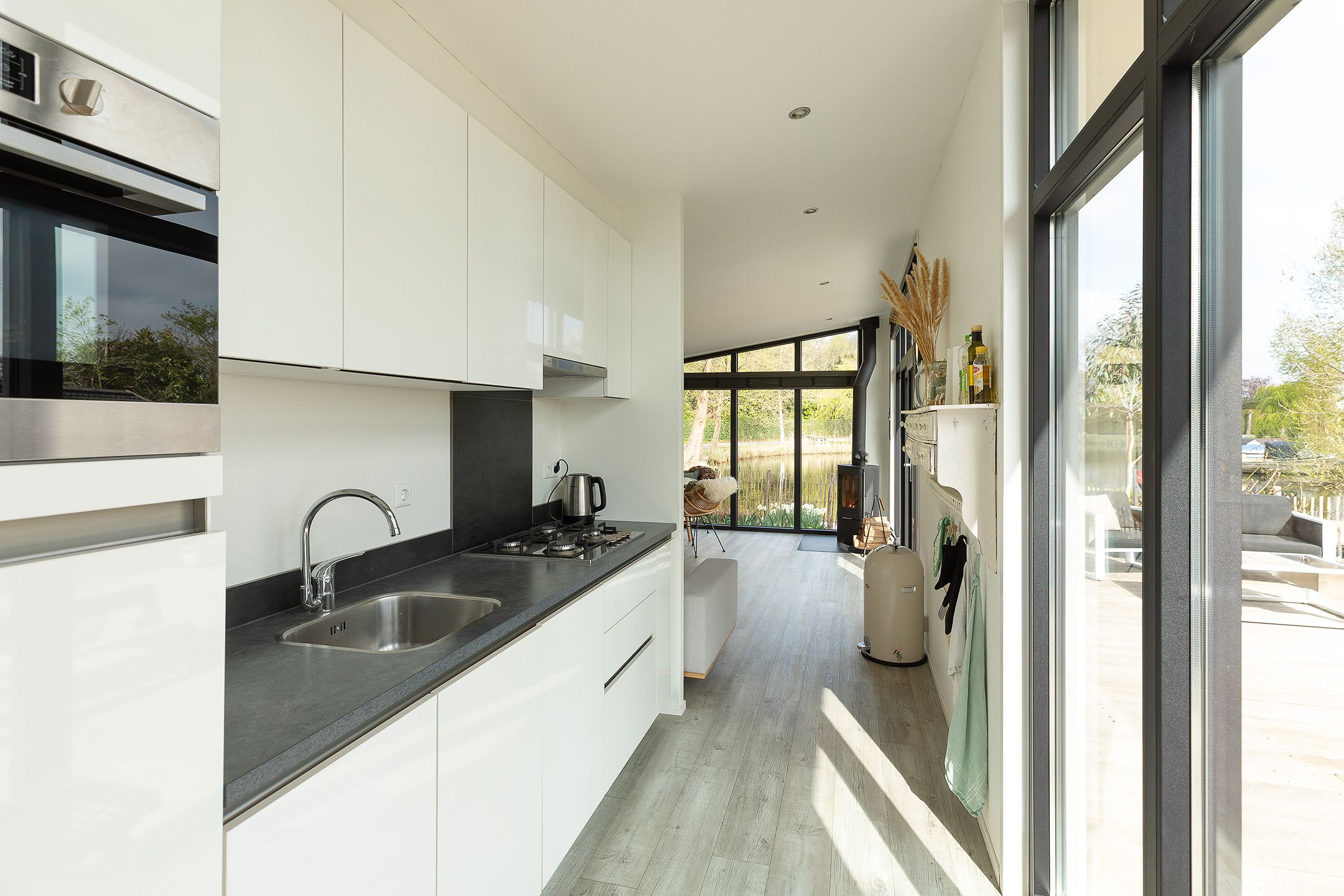 Foto 12 van Nieuw-Loosdrechtsedijk 217-C115