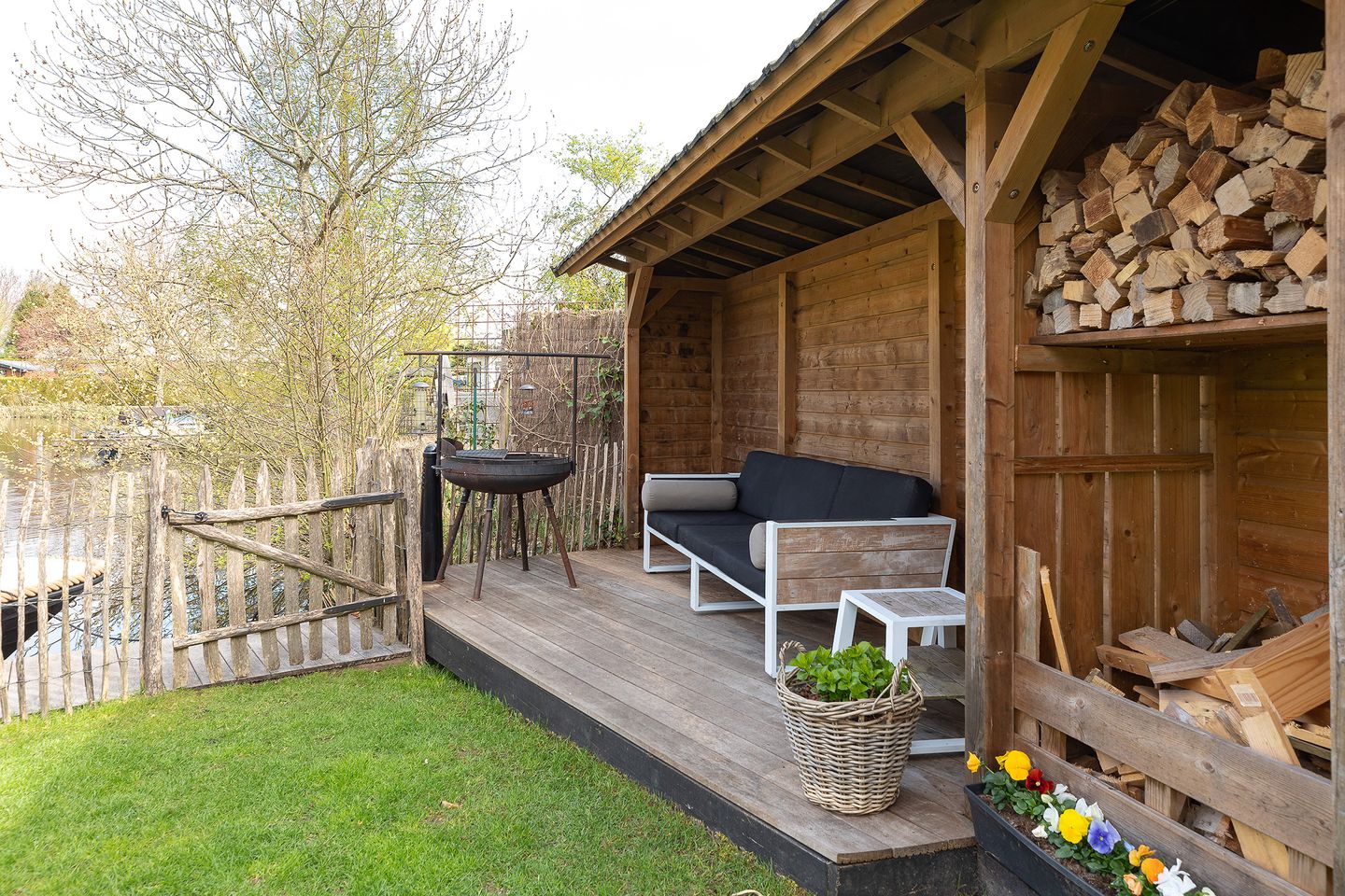 Foto 20 van Nieuw-Loosdrechtsedijk 217-C115