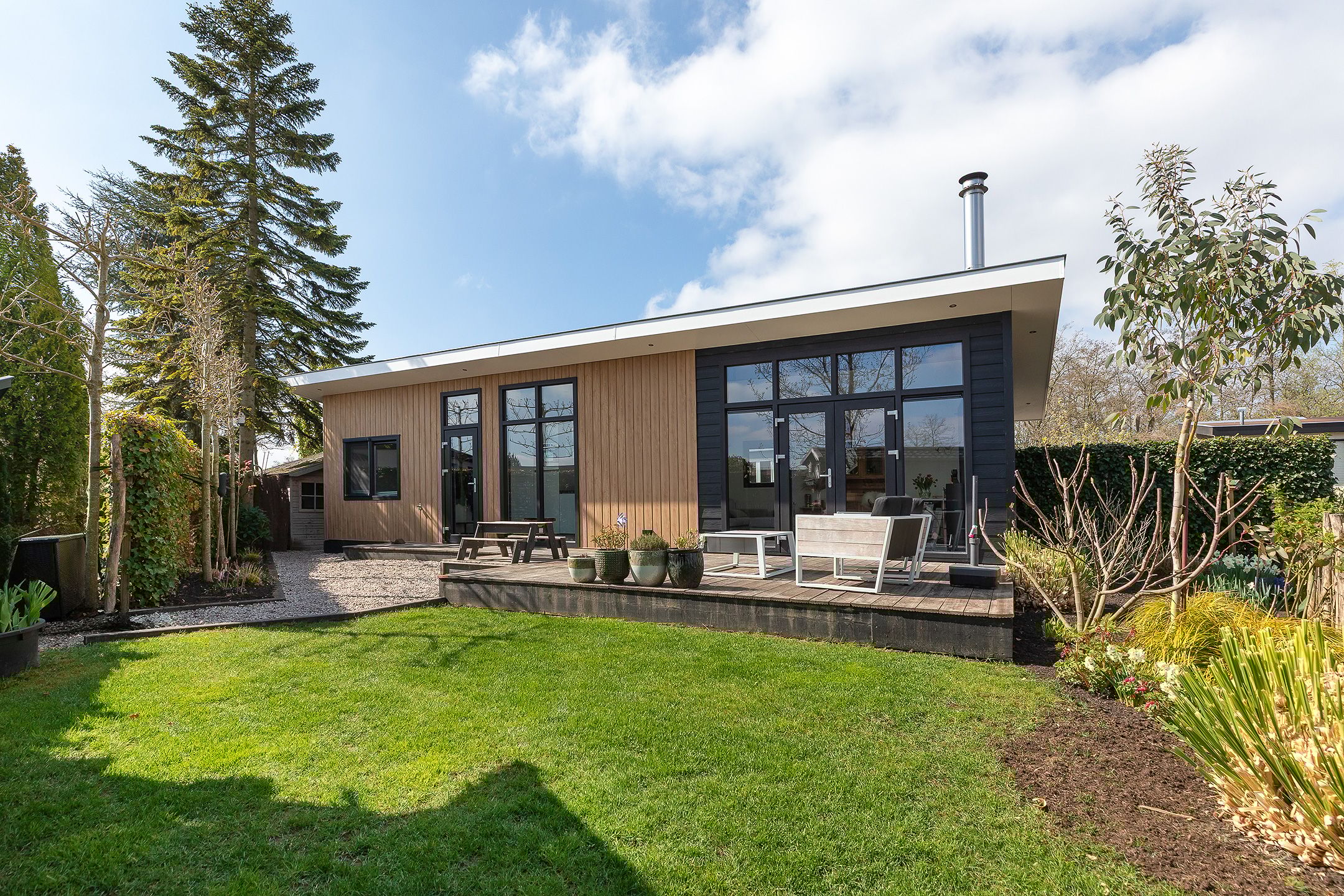 Foto 21 van Nieuw-Loosdrechtsedijk 217-C115