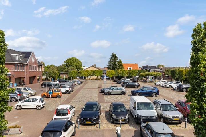 Photo 20 of Dorpsplein 5