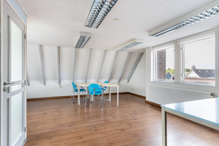 Photo 28 of Dorpsplein 5