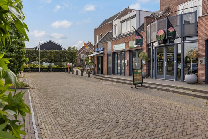 Photo 32 of Dorpsplein 5