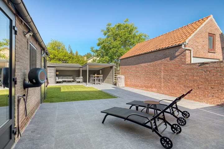 Foto 26 van de Ruyterlaan 33