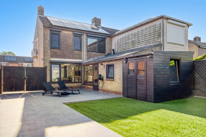 Foto 30 van de Ruyterlaan 33