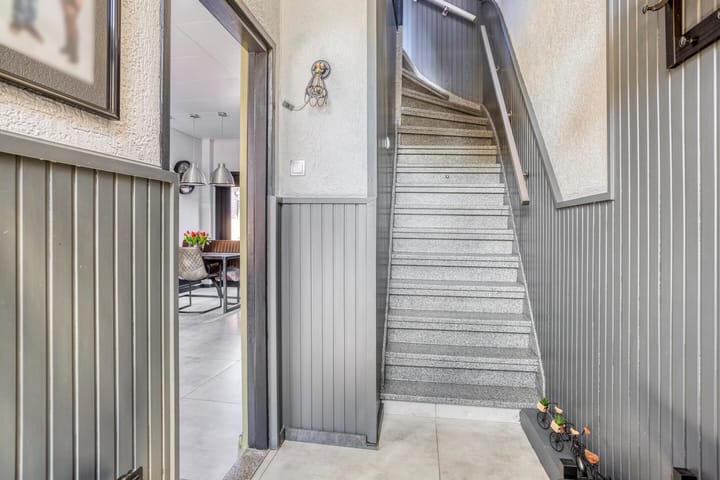 Foto 3 van Maxburgh 5