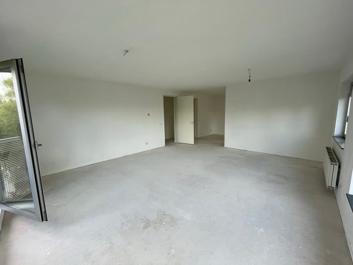 Photo 5 of Anna Blamansingel 188