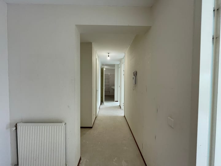 Photo 2 of Anna Blamansingel 148