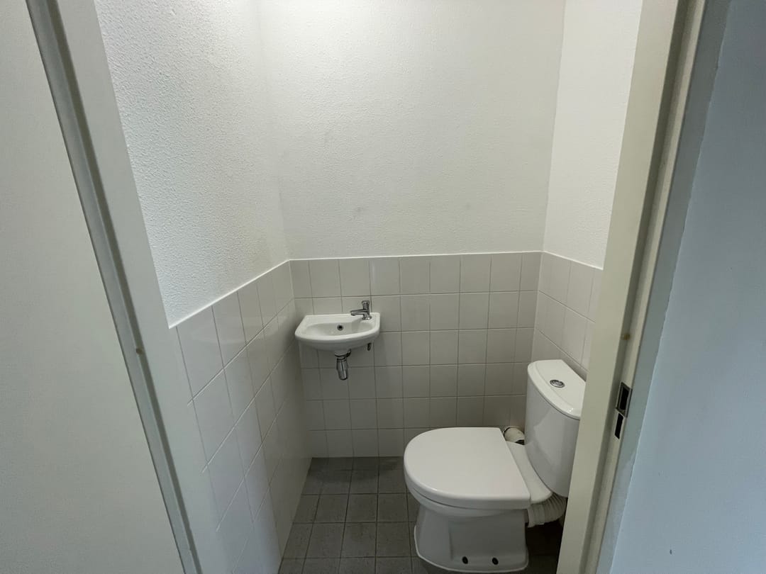 Photo 17 of Anna Blamansingel 188