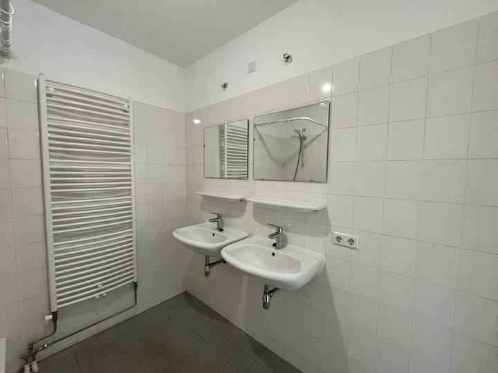 Photo 14 of Anna Blamansingel 148