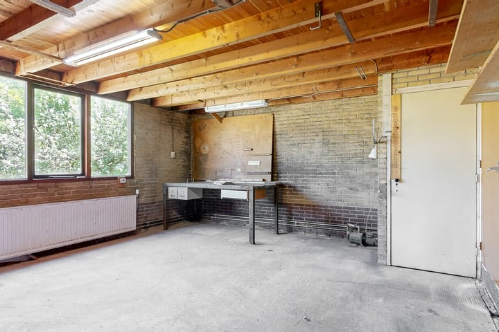 Foto 13 van Middenweg 32