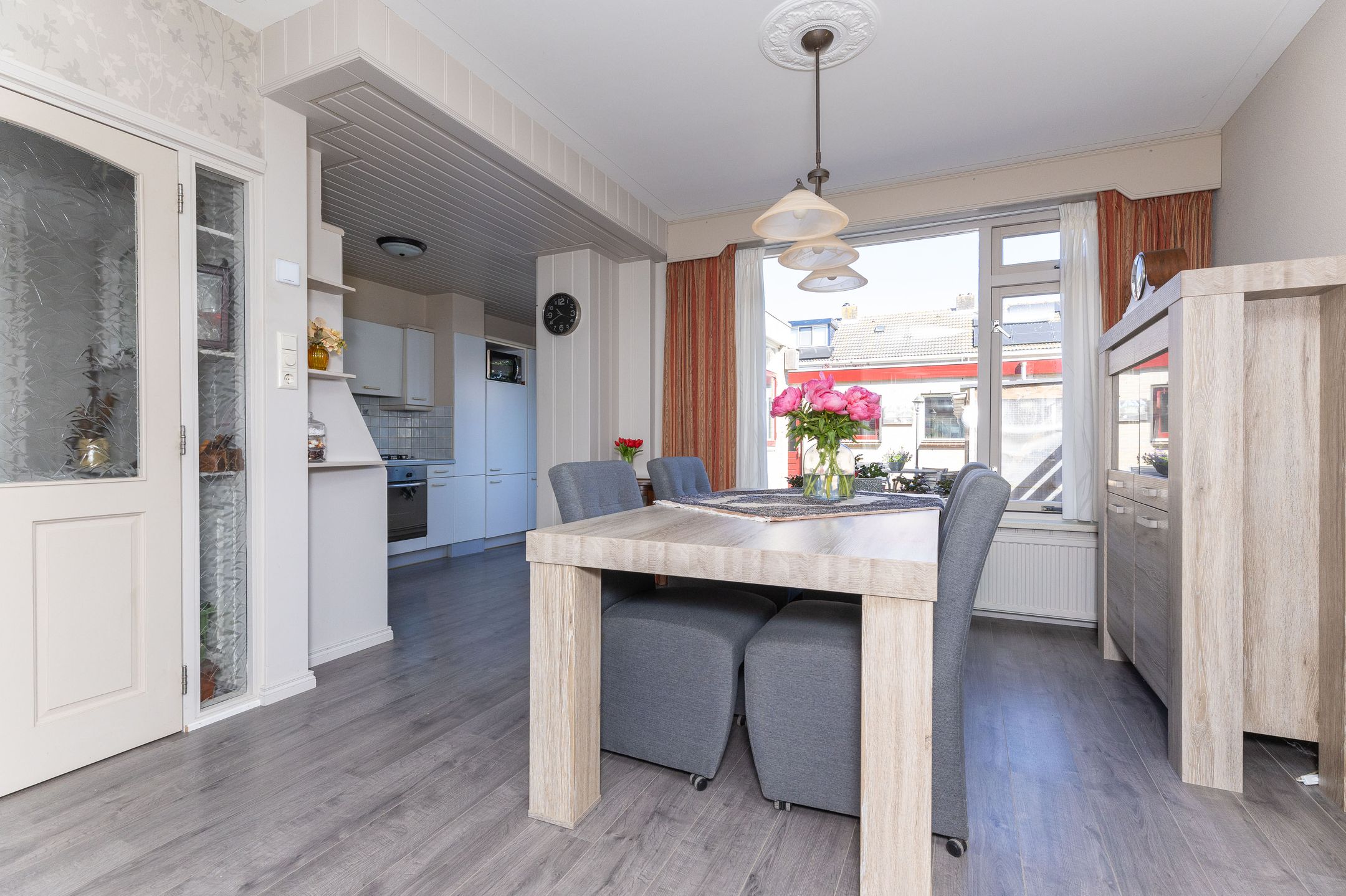 Foto 15 van La Reinestraat 4