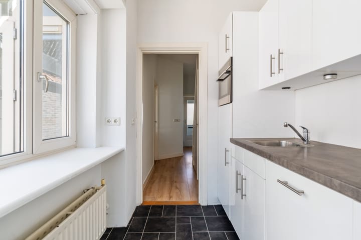 Foto 12 van Engelumerstraat 30