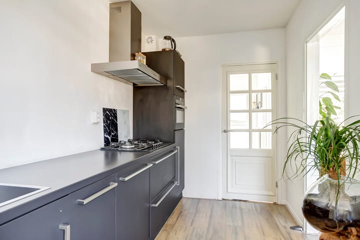 Foto 14 van Bernhardstraat 14