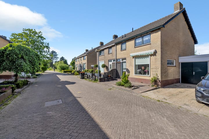 Foto 2 van Stationsstraat 30