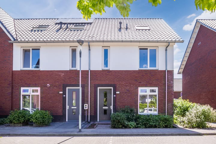 Foto 1 van Fluweelboomstraat 28