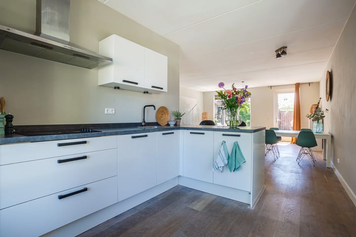 Foto 13 van Fluweelboomstraat 28