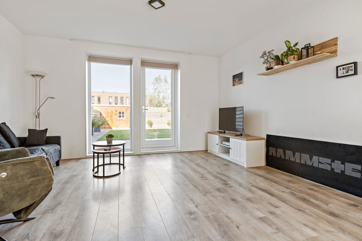 Foto 10 van Kuifeend 46