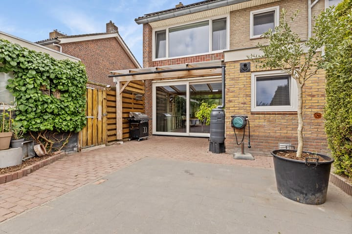 Foto 15 van Hoofdelingenlaan 9