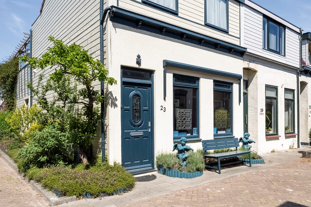 Photo 2 of Emmastraat 23