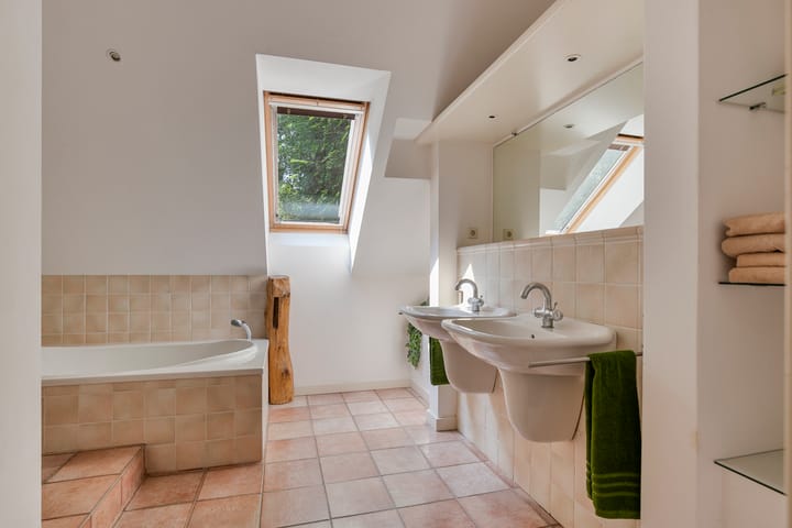 Photo 33 of Landrop 21