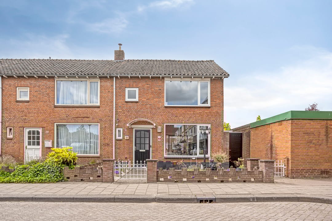 Foto 1 van Bloemenoordplein 22