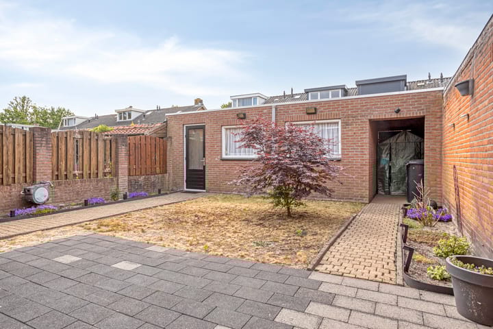 Foto 5 van Bloemenoordplein 22