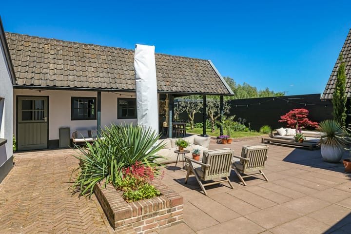 Foto 79 van Bredestraat-Zuid 42