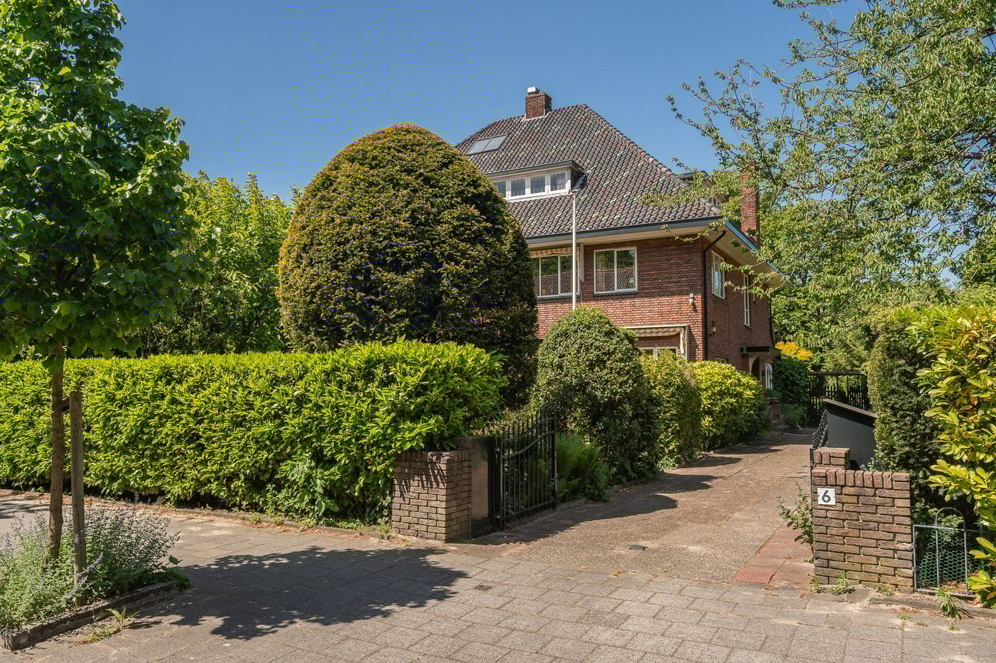 Photo 4 of Bloemcamplaan 6