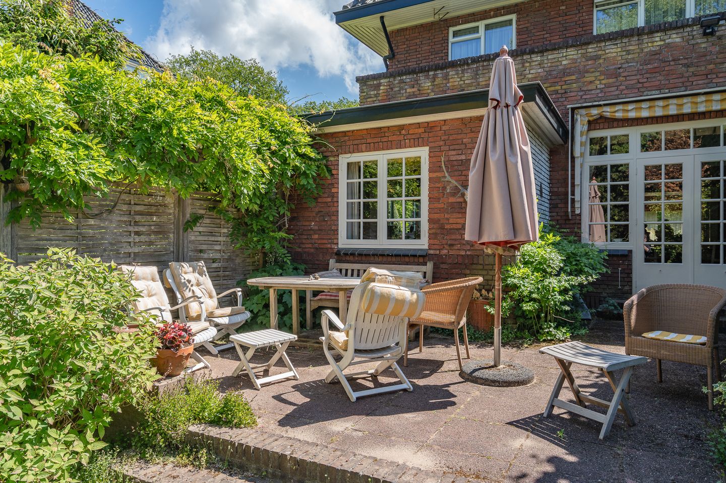 Photo 10 of Bloemcamplaan 6